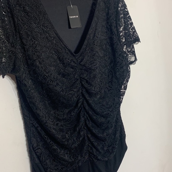 Torrid lace cinched little black short sleeve noir bodysuit plus 2X new - Picture 3 of 11